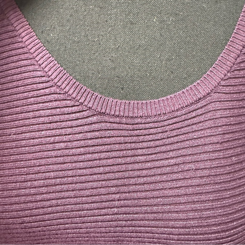 G.H. Woman Dark Purple Ribbed Knit Sweater Plus Size 1X Soft Stretch Top - Picture 3 of 10